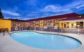 Days Inn By Wyndham Barnwell